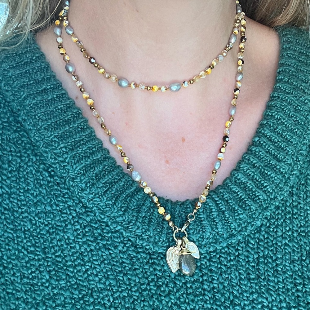 Handmade hand knotted gemstone charm necklace - Picture 5 of 14